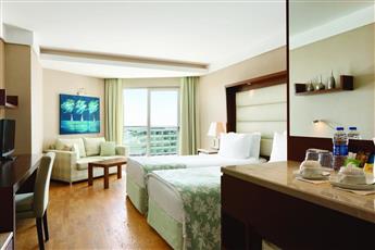 Ramada Plaza by Wyndham Antalya 5*