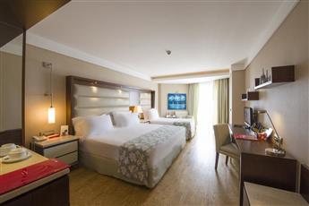 Ramada Plaza by Wyndham Antalya 5*