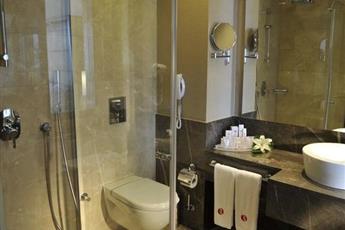 Ramada Plaza by Wyndham Antalya 5*