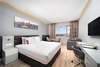 Ramada Plaza by Wyndham Istanbul Atakoy 5*