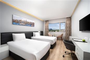 Ramada Plaza by Wyndham Istanbul Atakoy 5*
