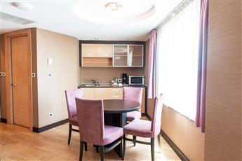 Ramada Plaza By Wyndham Istanbul Sultanahmet 5*