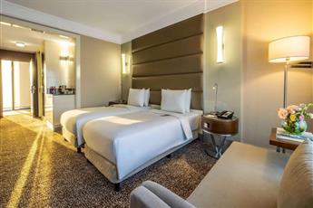 Ramada Plaza Istanbul Tekstilkent 5*