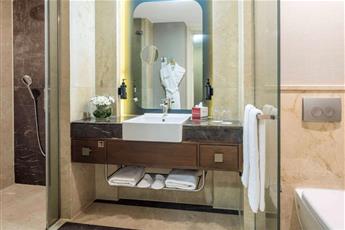Ramada Plaza Istanbul Tekstilkent 5*