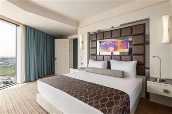 Ramada Plaza Istanbul Tekstilkent 5*