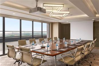 Ramada Plaza Istanbul Tekstilkent 5*