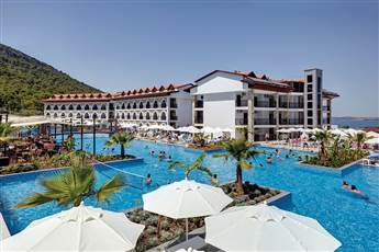 Ramada Resort by Wyndham Akbuk 4*