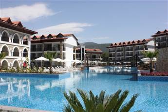 Ramada Resort by Wyndham Akbuk 4*