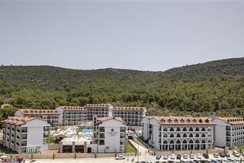 Ramada Resort by Wyndham Akbuk 4*