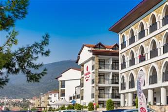 Ramada Resort by Wyndham Akbuk 4*