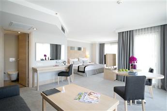 Ramada Resort by Wyndham Bodrum 5*