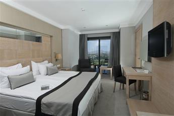 Ramada Resort by Wyndham Bodrum 5*