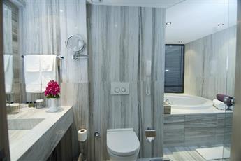 Ramada Resort by Wyndham Bodrum 5*