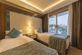 Ramada Resort by Wyndham Kusadasi & Golf 5*