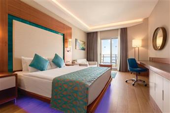 Ramada Resort by Wyndham Kusadasi & Golf