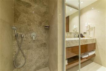 Ramada Resort by Wyndham Kusadasi & Golf