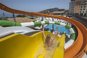 Ramada Resort by Wyndham Kusadasi & Golf