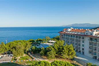Ramada Resort by Wyndham Kusadasi & Golf