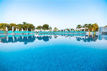 Ramada Resort by Wyndham Kusadasi & Golf