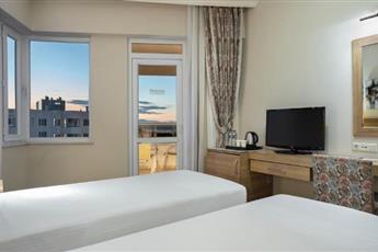 Ramada Resort by Wyndham Lara 5*