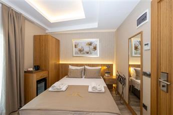 Ravi Hotel