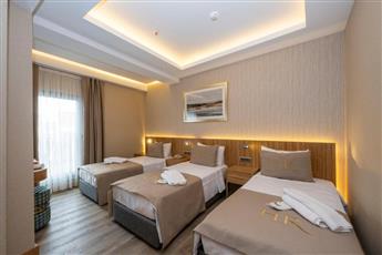 Ravi Hotel