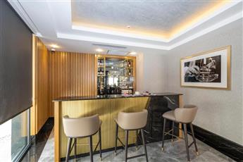 Ravi Hotel