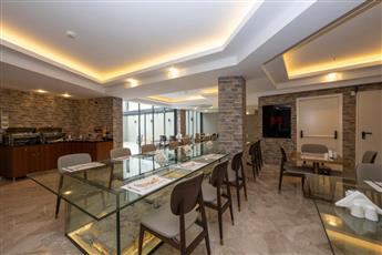 Ravi Hotel