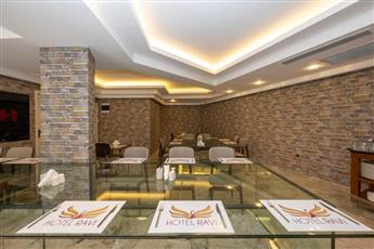 Ravi Hotel
