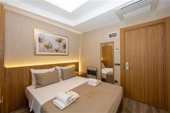 Ravi Hotel