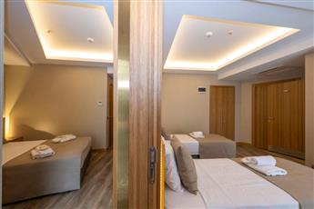 Ravi Hotel