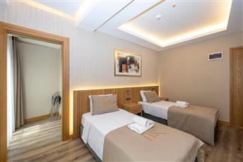 Ravi Hotel