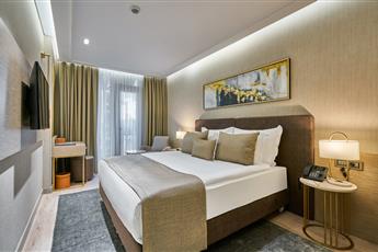 Rayelin Hotel Old City 4*