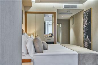 Rayelin Hotel Old City 4*