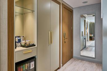 Rayelin Hotel Old City 4*