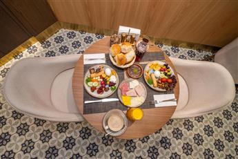 Rayelin Hotel Old Town 4*