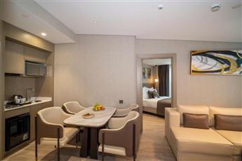 Rayelin Hotel Old Town 4*