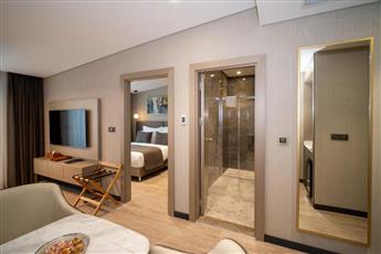 Rayelin Hotel Old Town 4*