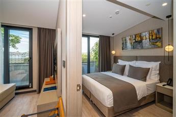 Rayelin Hotel Old Town 4*