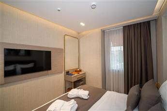 Rayelin Hotel Old Town 4*