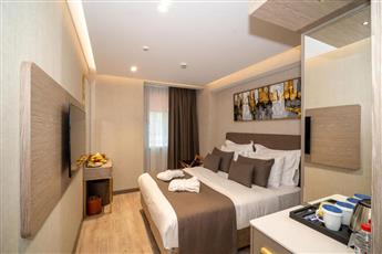 Rayelin Hotel Old Town 4*