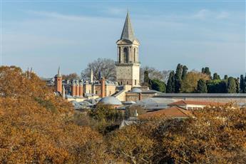 Raymond Hotel Old City 4*