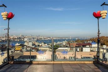 Raymond Hotel Old City 4*