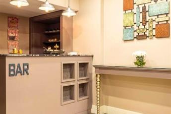 Raymond Hotel Old City 4*