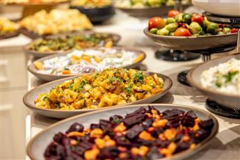 Raymond Hotel Old City 4*