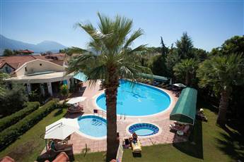 Rebin Beach Hotel 3*