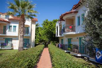 Rebin Beach Hotel 3*