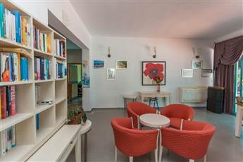 Rebin Beach Hotel 3*