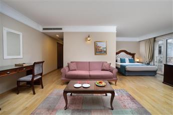 Recital Hotel 4*