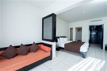 Reef Oasis Beach Resort 5*